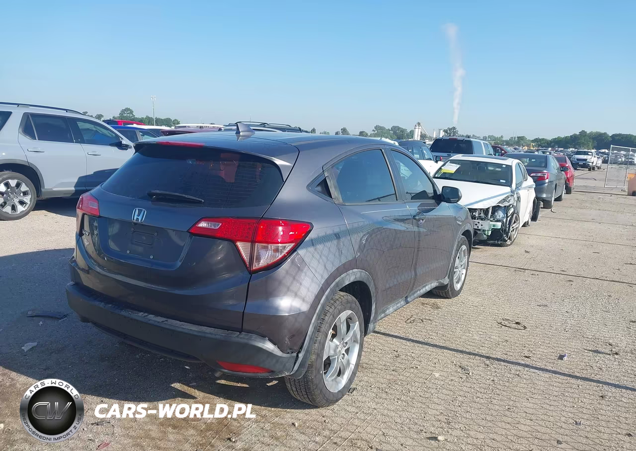 2017 Honda Hr-V Lx VIN:3CZRU5H33HG700328 - 4