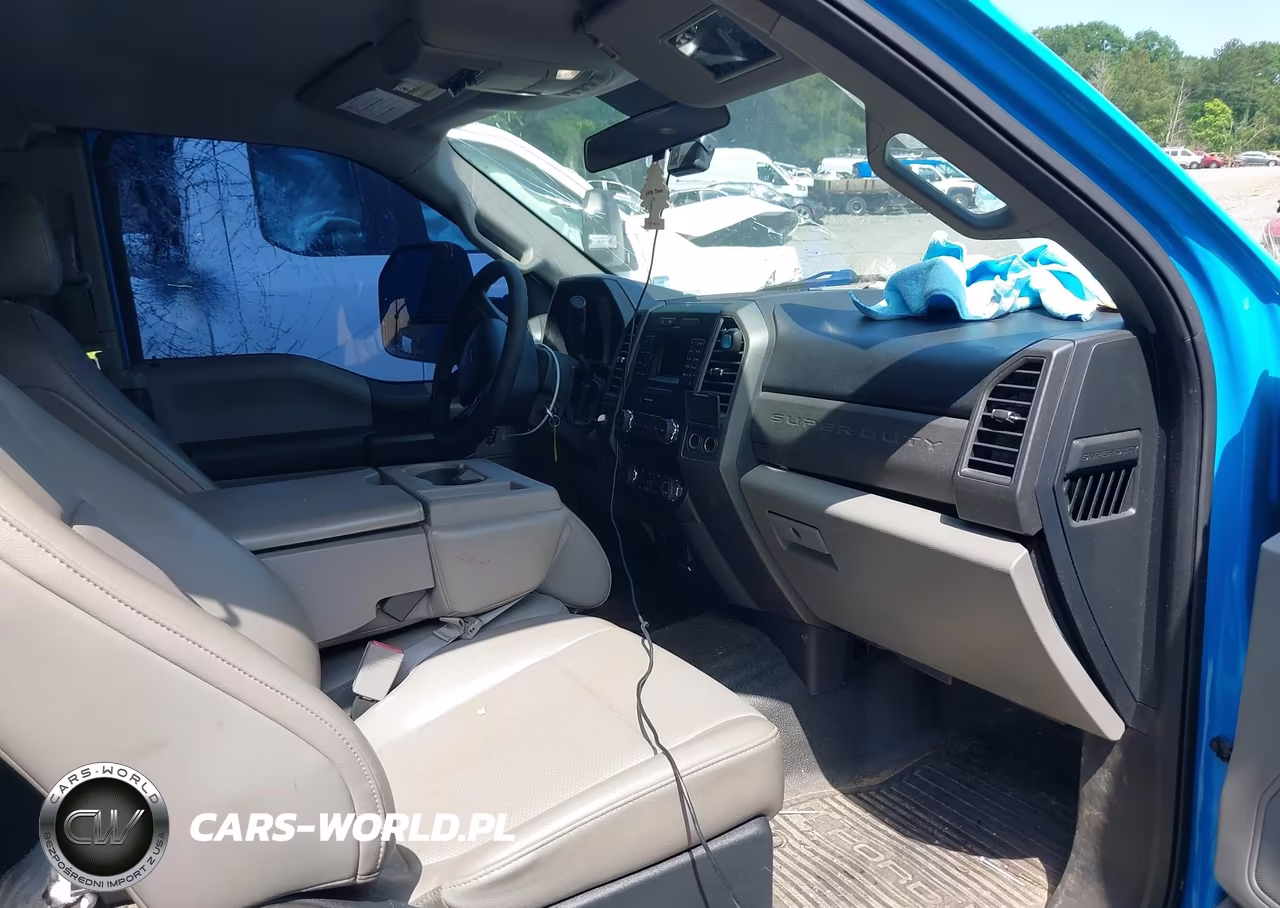 2018 Ford F-350 Chassis Xl VIN:1FD8X3GT9JEC29048 - 5