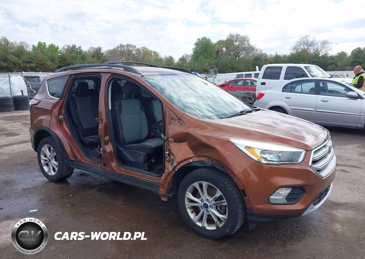 2017 Ford Escape Se VIN:1FMCU9G93HUB86806 - 6