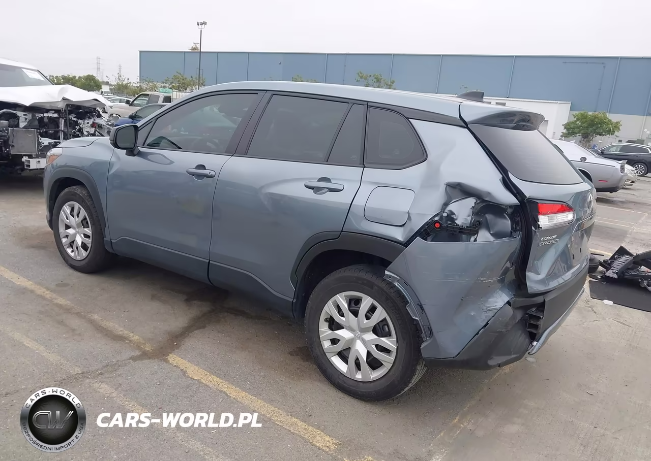 2024 Toyota Corolla Cross L VIN:7MUAAAAG0RV089457 - 3
