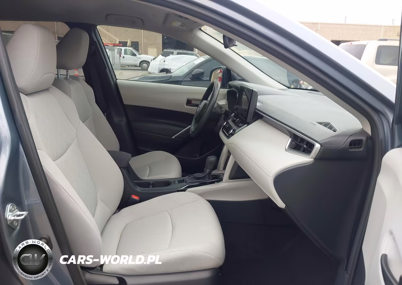 2024 Toyota Corolla Cross L VIN:7MUAAAAG0RV089457 - 5