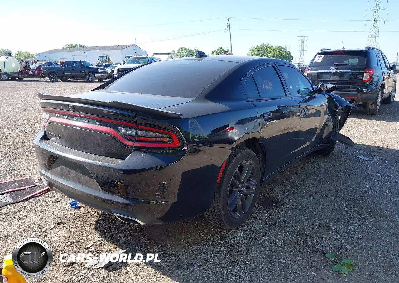 2019 Dodge Charger Sxt Awd VIN:2C3CDXJG2KH743350 - 4