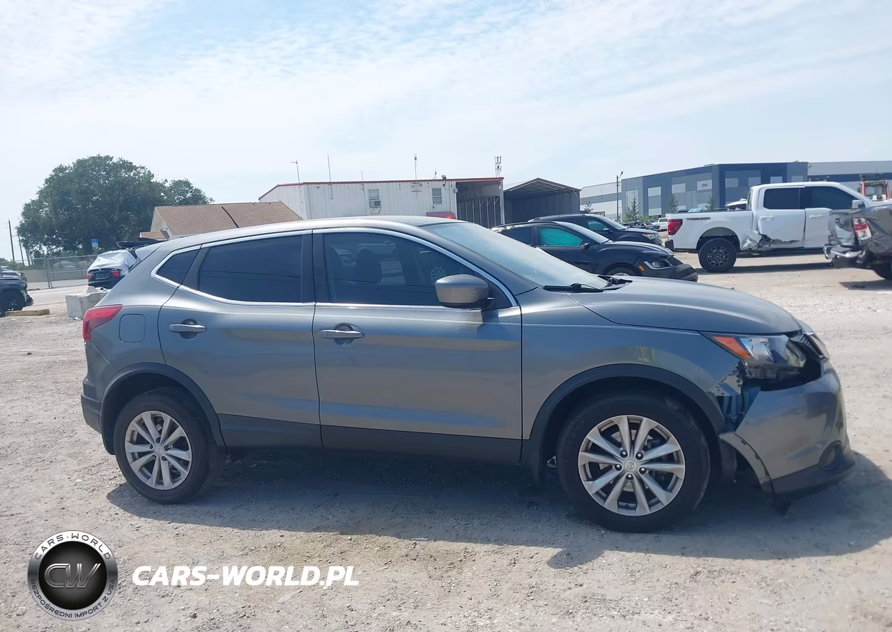 2018 Nissan Rogue Sport S VIN:JN1BJ1CP9JW162084 - 13