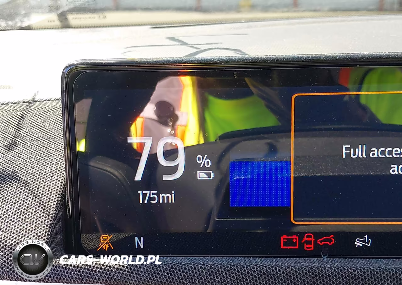 2024 Ford Mustang Mach-E Premium VIN:3FMTK3SU7RMA13696 - 17