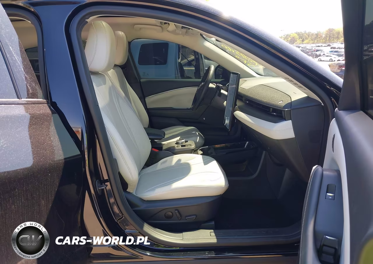 2024 Ford Mustang Mach-E Premium VIN:3FMTK3SU7RMA13696 - 5
