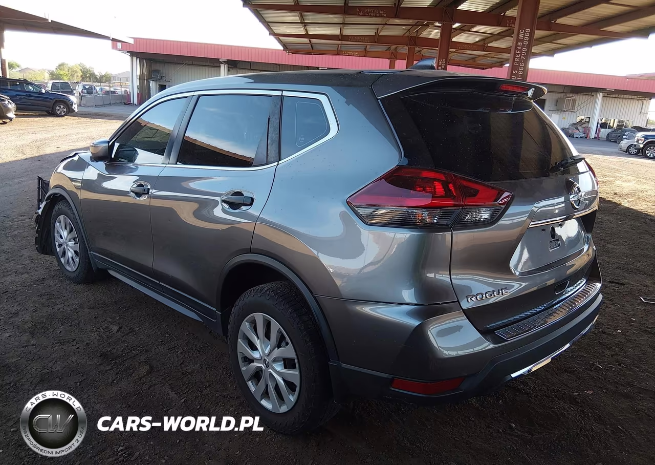2018 Nissan Rogue S VIN:JN8AT2MV2JW303653 - 3