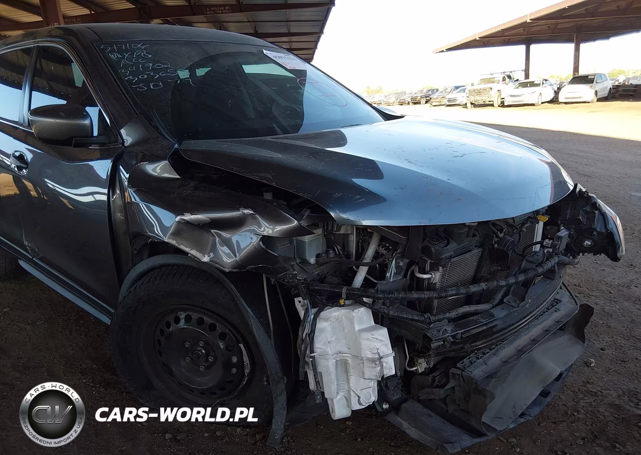 2018 Nissan Rogue S VIN:JN8AT2MV2JW303653 - 6