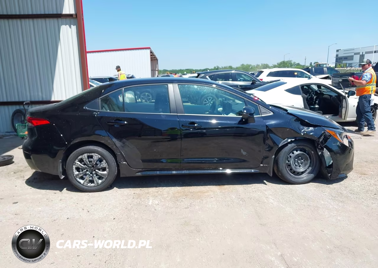2026 Toyota Corolla Le VIN:5YFB4MDE9TP452422 - 14