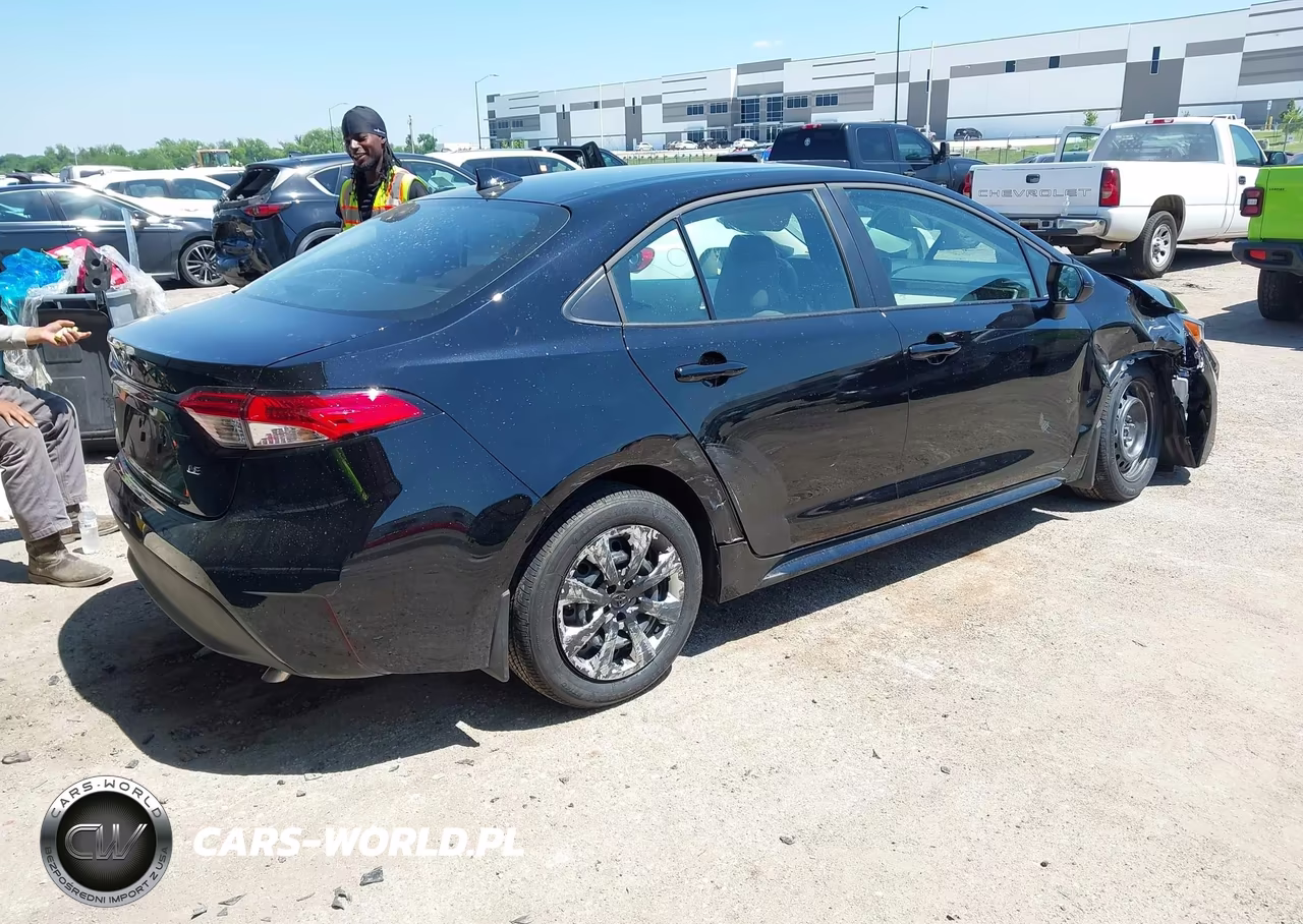 2026 Toyota Corolla Le VIN:5YFB4MDE9TP452422 - 4