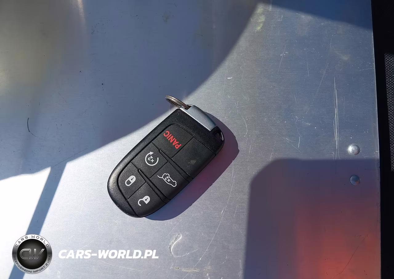 2019 Jeep Grand Cherokee Laredo E 4X2 VIN:1C4RJEAG1KC602744 - 11