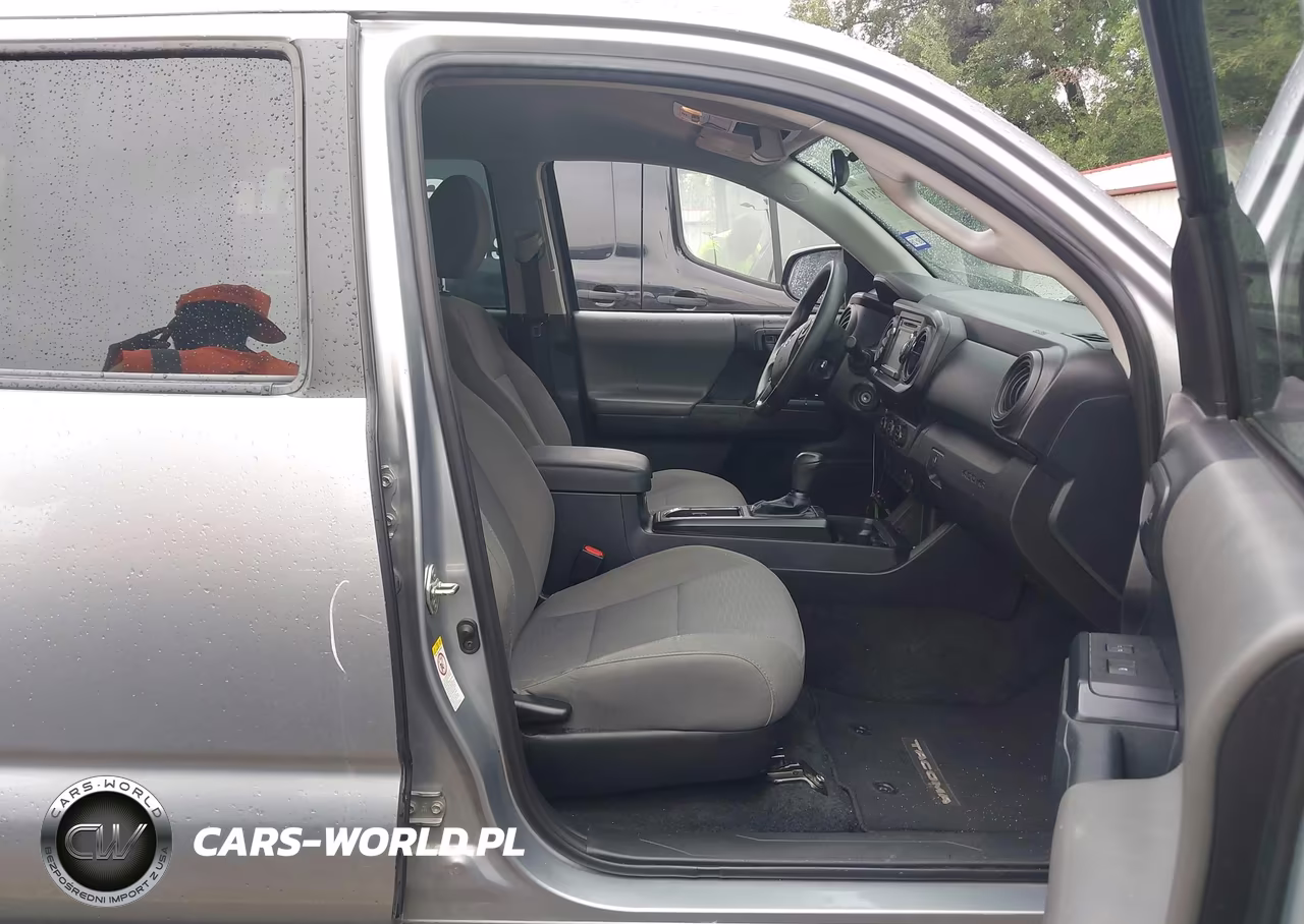 2018 Toyota Tacoma Sr VIN:5TFAX5GN3JX130975 - 5