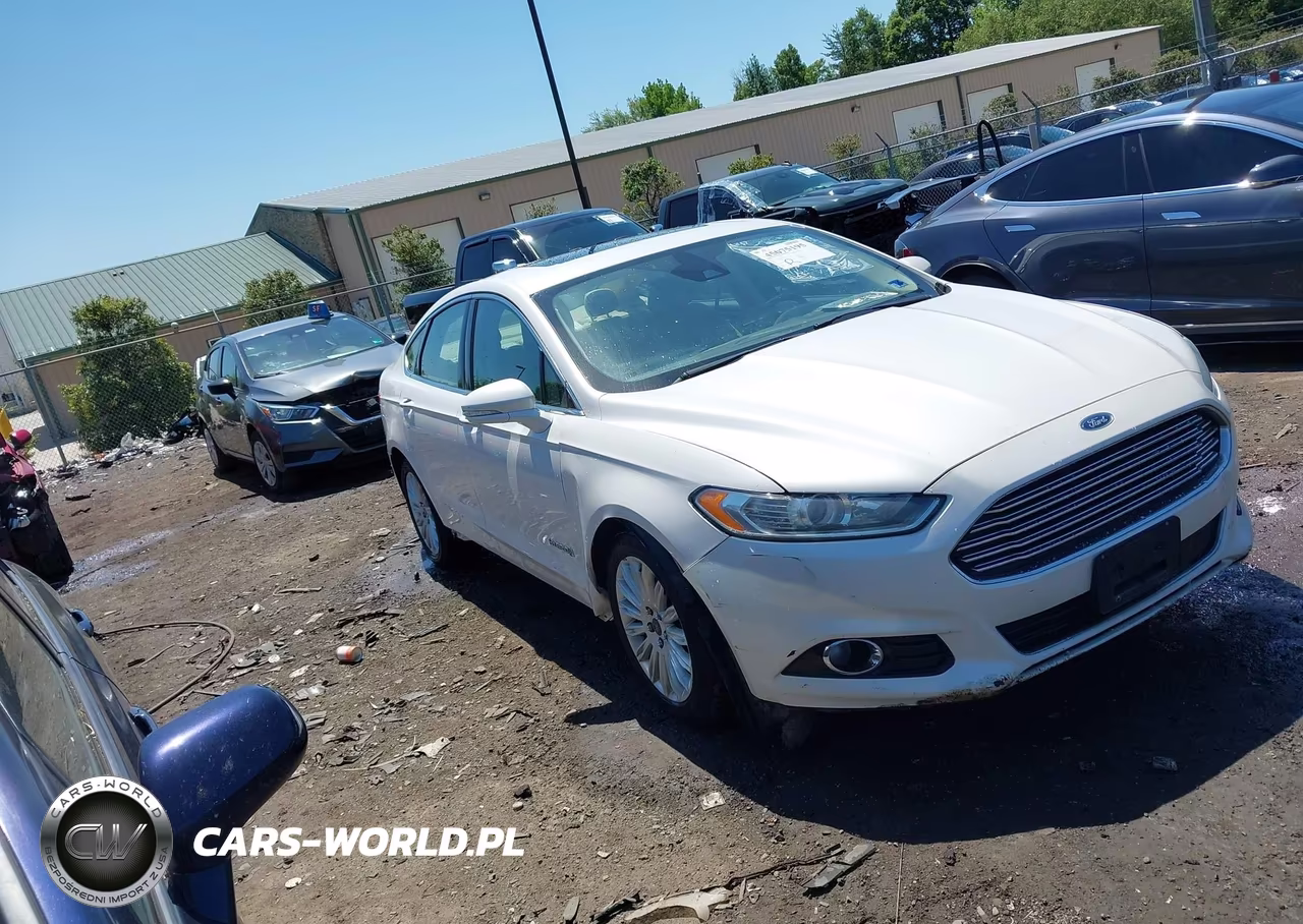 2015 Ford Fusion Hybrid Se – zdjęcie 1 z 16