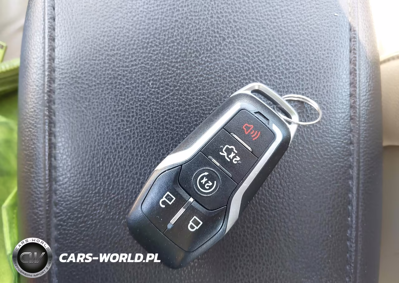 2015 Ford Fusion Hybrid Se VIN:3FA6P0LUXFR167467 - 11