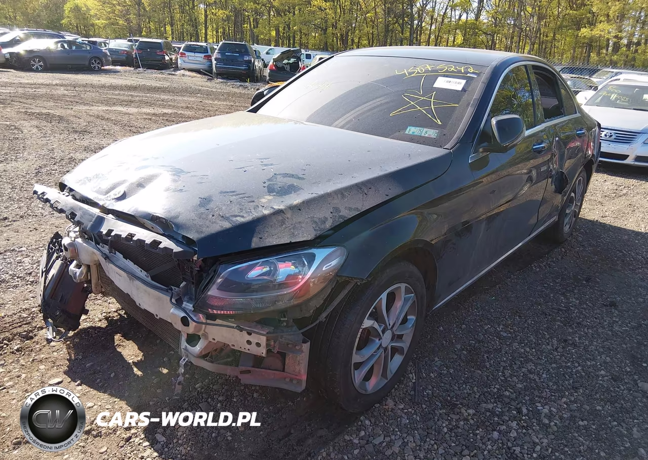 2016 Mercedes-Benz C-Class C 300 VIN:55SWF4KB4GU111806 - 2