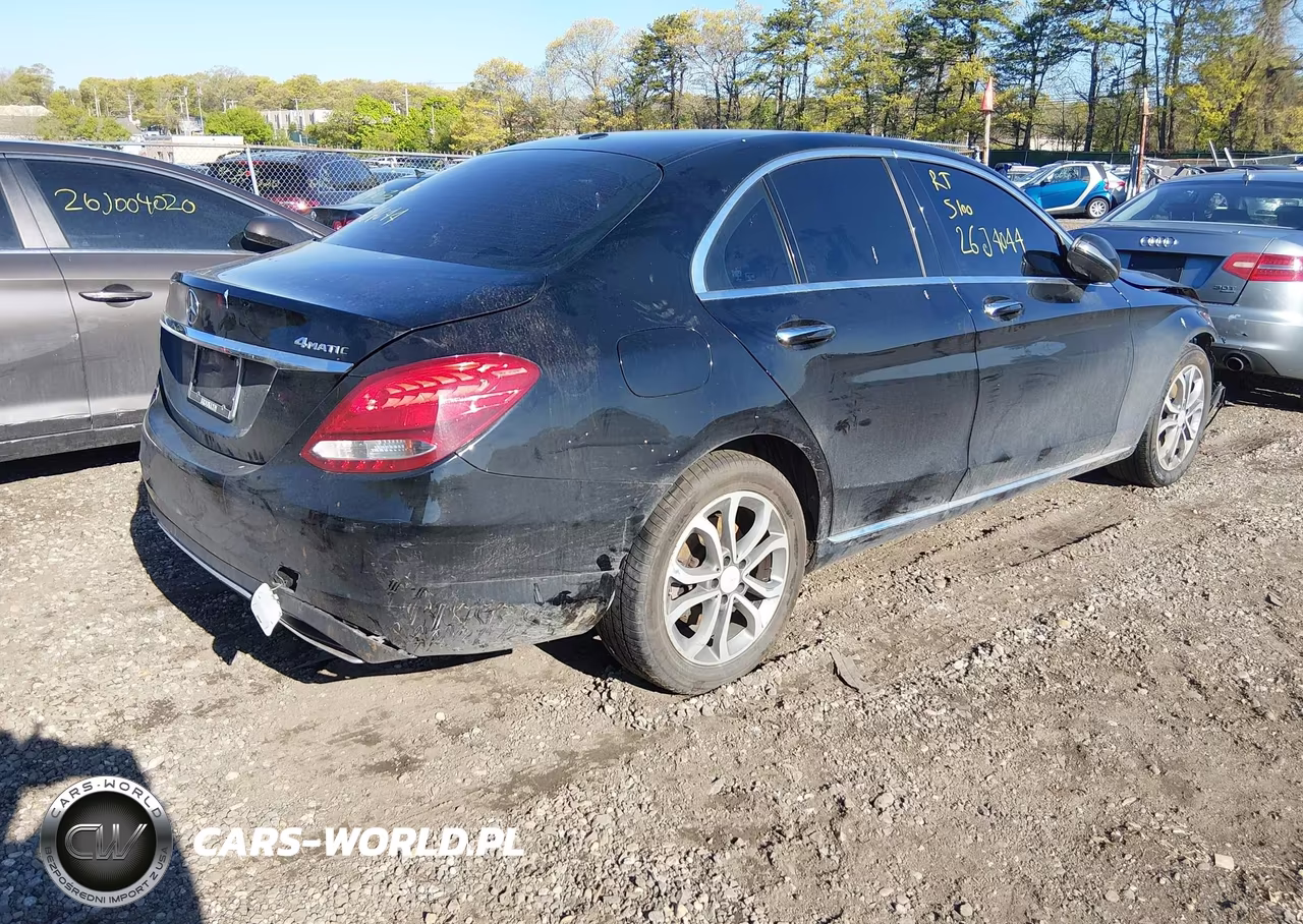 2016 Mercedes-Benz C-Class C 300 VIN:55SWF4KB4GU111806 - 4