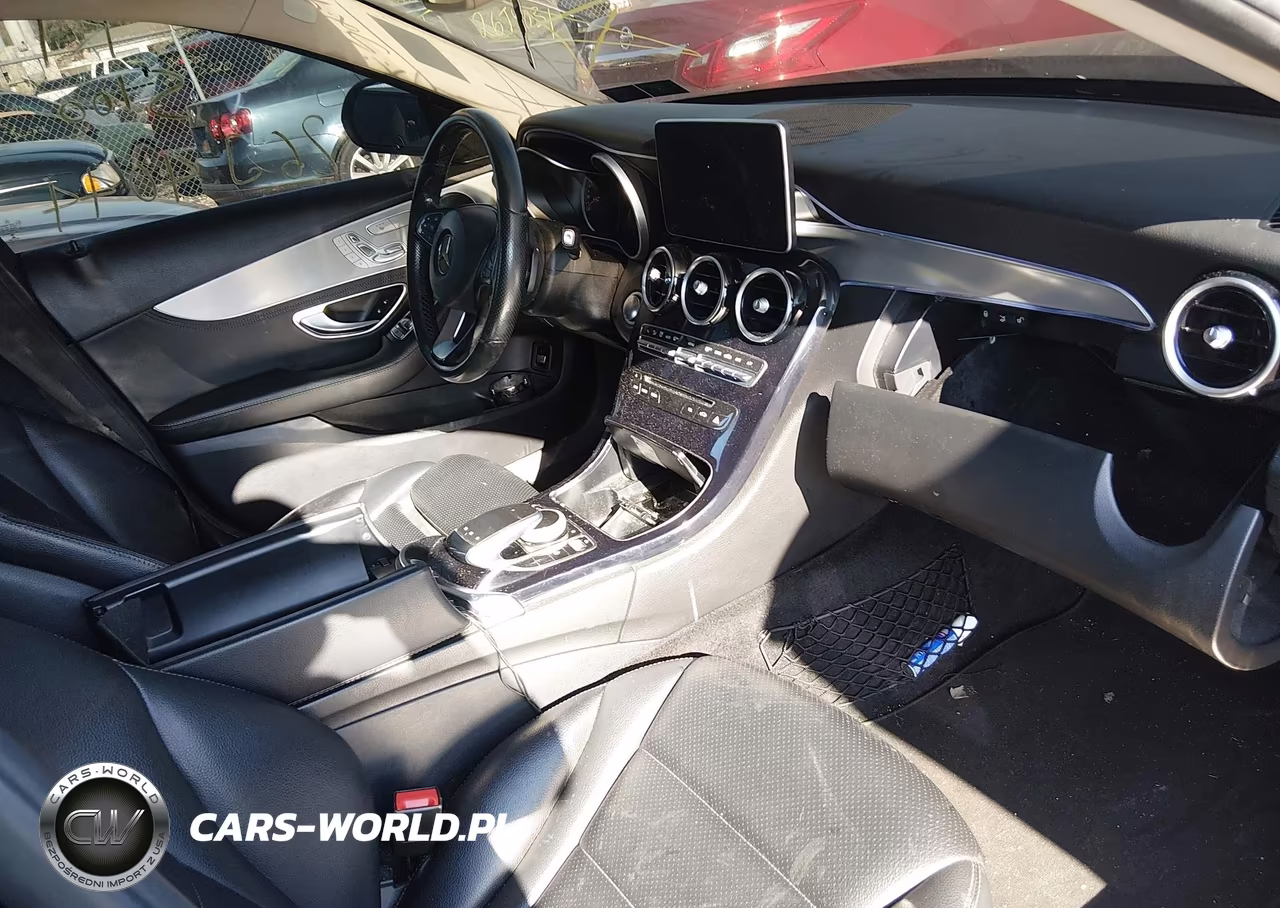 2016 Mercedes-Benz C-Class C 300 VIN:55SWF4KB4GU111806 - 5