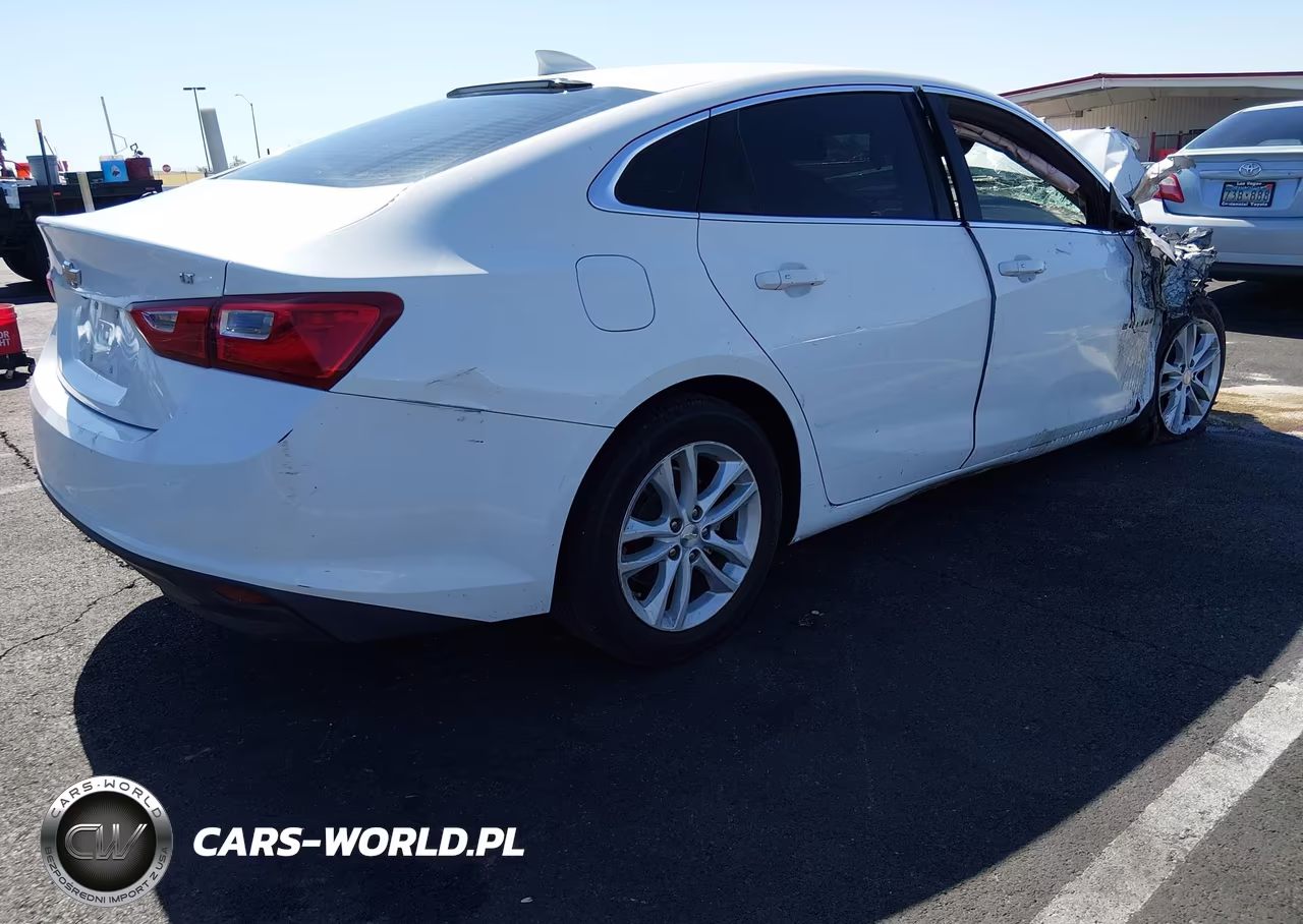 2018 Chevrolet Malibu Lt VIN:1G1ZD5ST8JF148534 - 4