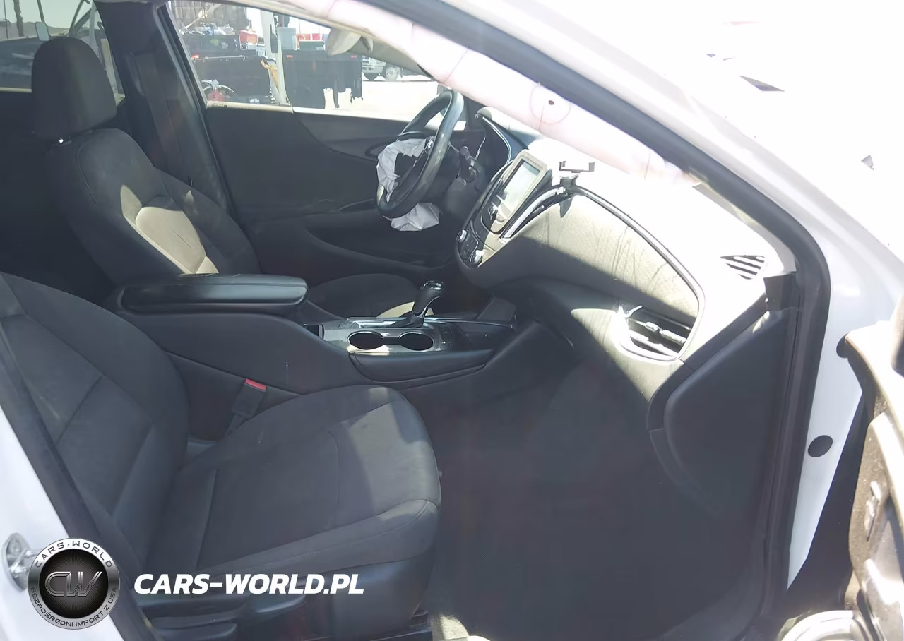 2018 Chevrolet Malibu Lt VIN:1G1ZD5ST8JF148534 - 5
