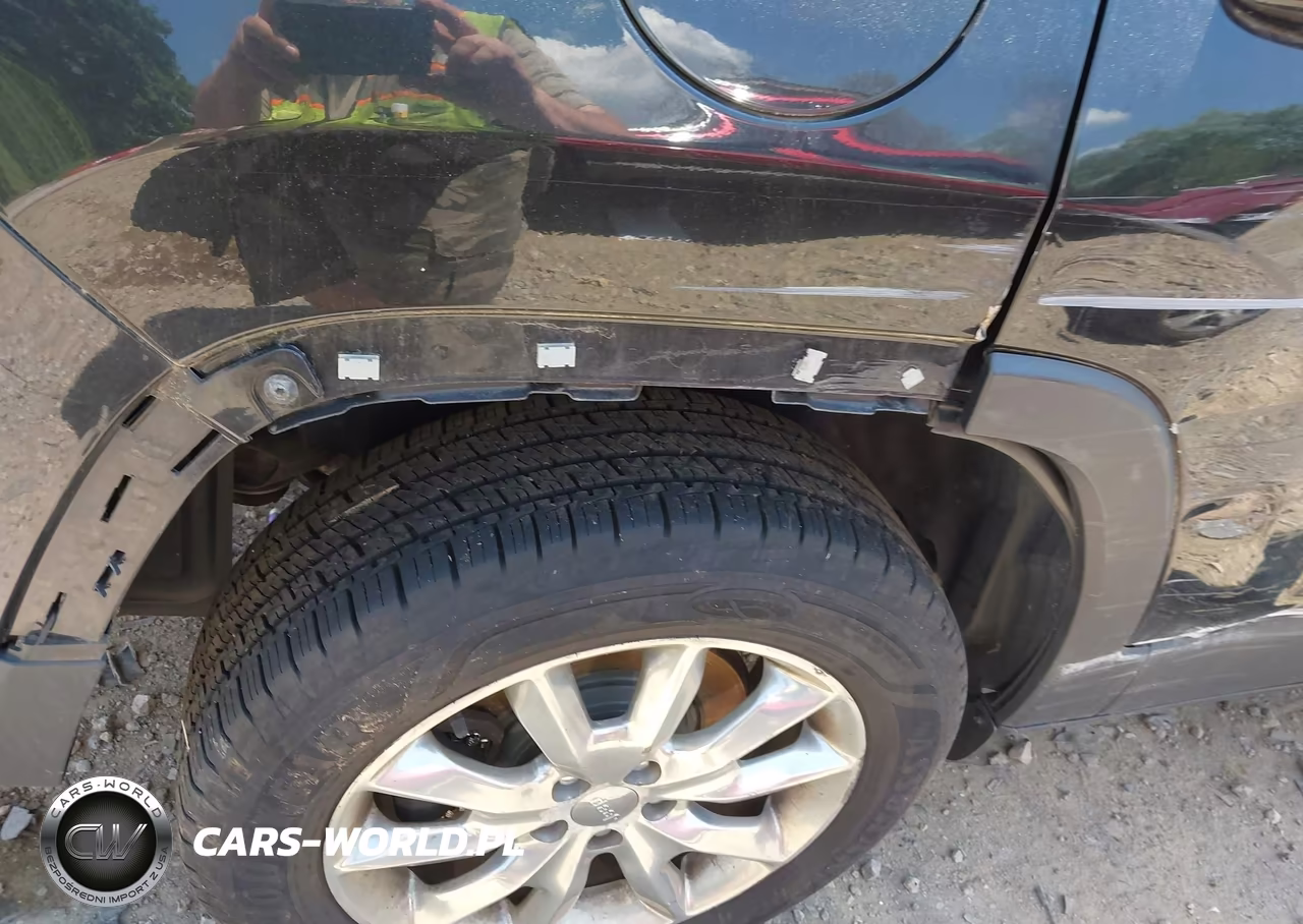 2016 Jeep Cherokee Limited VIN:1C4PJMDSXGW331903 - 12