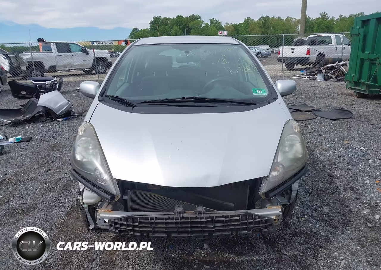 2013 Honda Fit VIN:JHMGE8G39DC017154 - 13