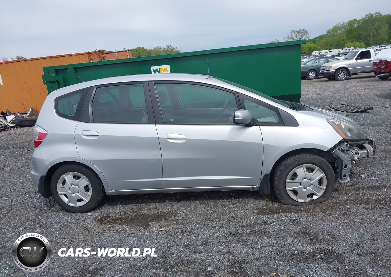 2013 Honda Fit VIN:JHMGE8G39DC017154 - 14