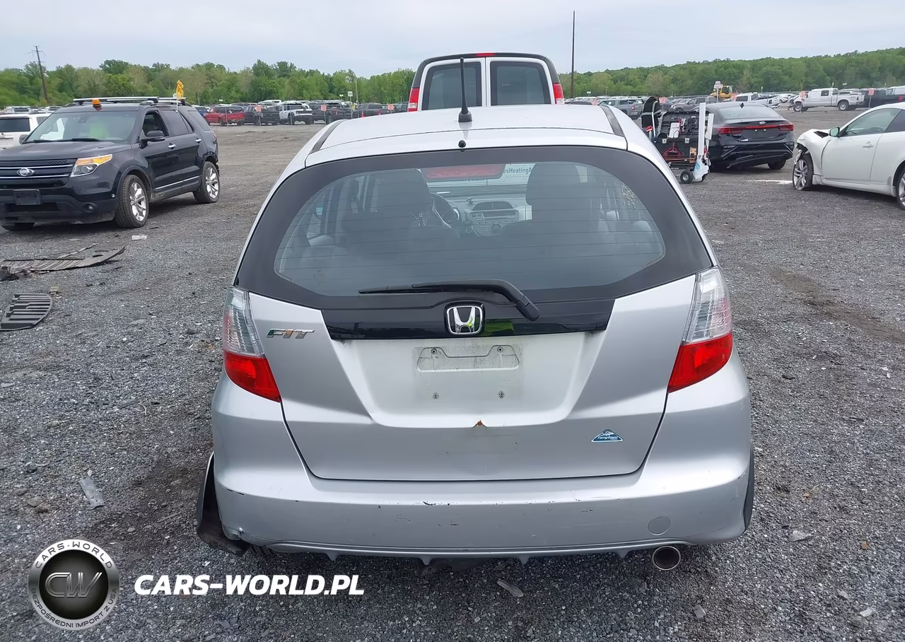 2013 Honda Fit VIN:JHMGE8G39DC017154 - 17