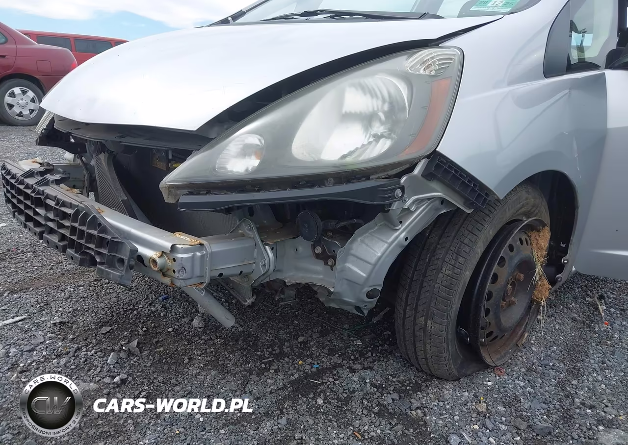 2013 Honda Fit VIN:JHMGE8G39DC017154 - 6
