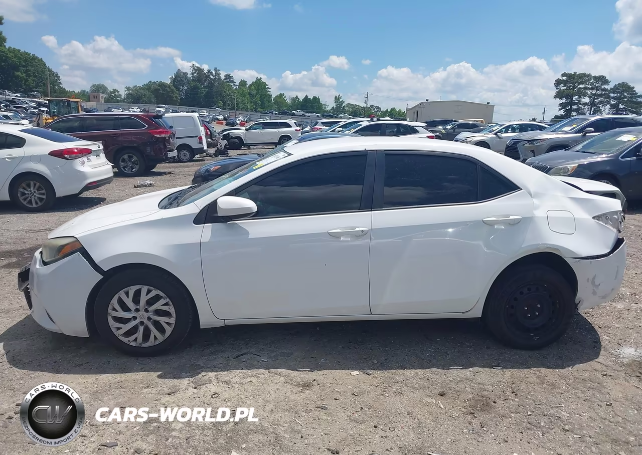 2015 Toyota Corolla Le VIN:2T1BURHEXFC472240 - 14