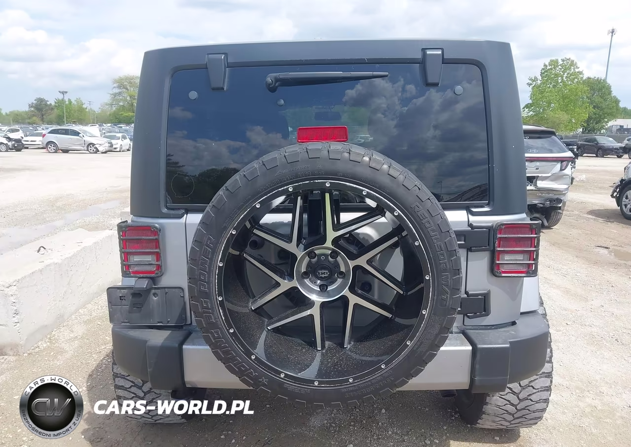 2018 Jeep Wrangler Jk Unlimited Sahara 4X4 VIN:1C4BJWEG5JL808715 - 16