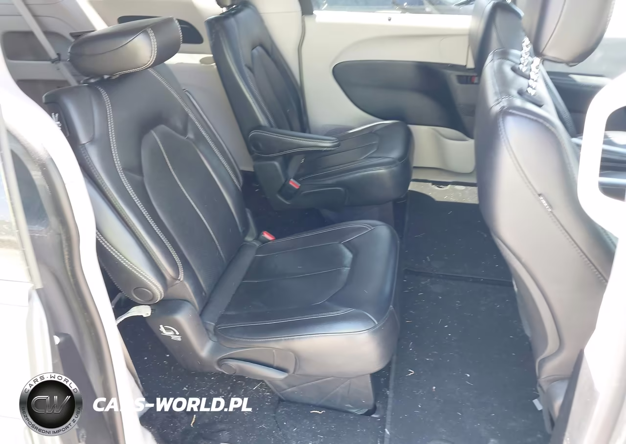 2022 Chrysler Pacifica Touring L VIN:2C4RC1BG2NR167732 - 8