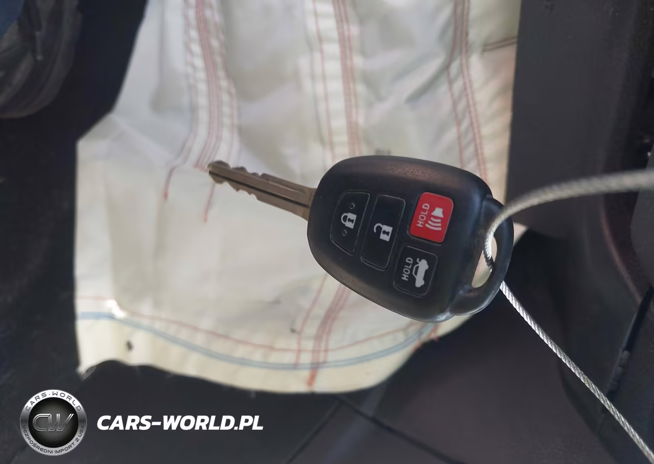 2015 Toyota Corolla Le VIN:5YFBURHE1FP332660 - 11