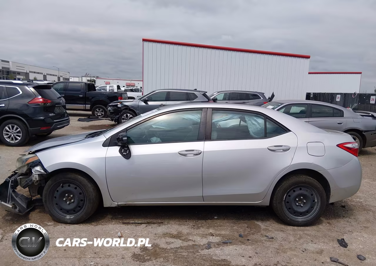 2015 Toyota Corolla Le VIN:5YFBURHE1FP332660 - 14