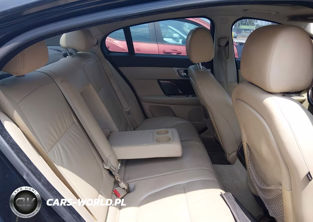 2009 Jaguar Xf Luxury VIN:SAJWA05B79HR09306 - 8