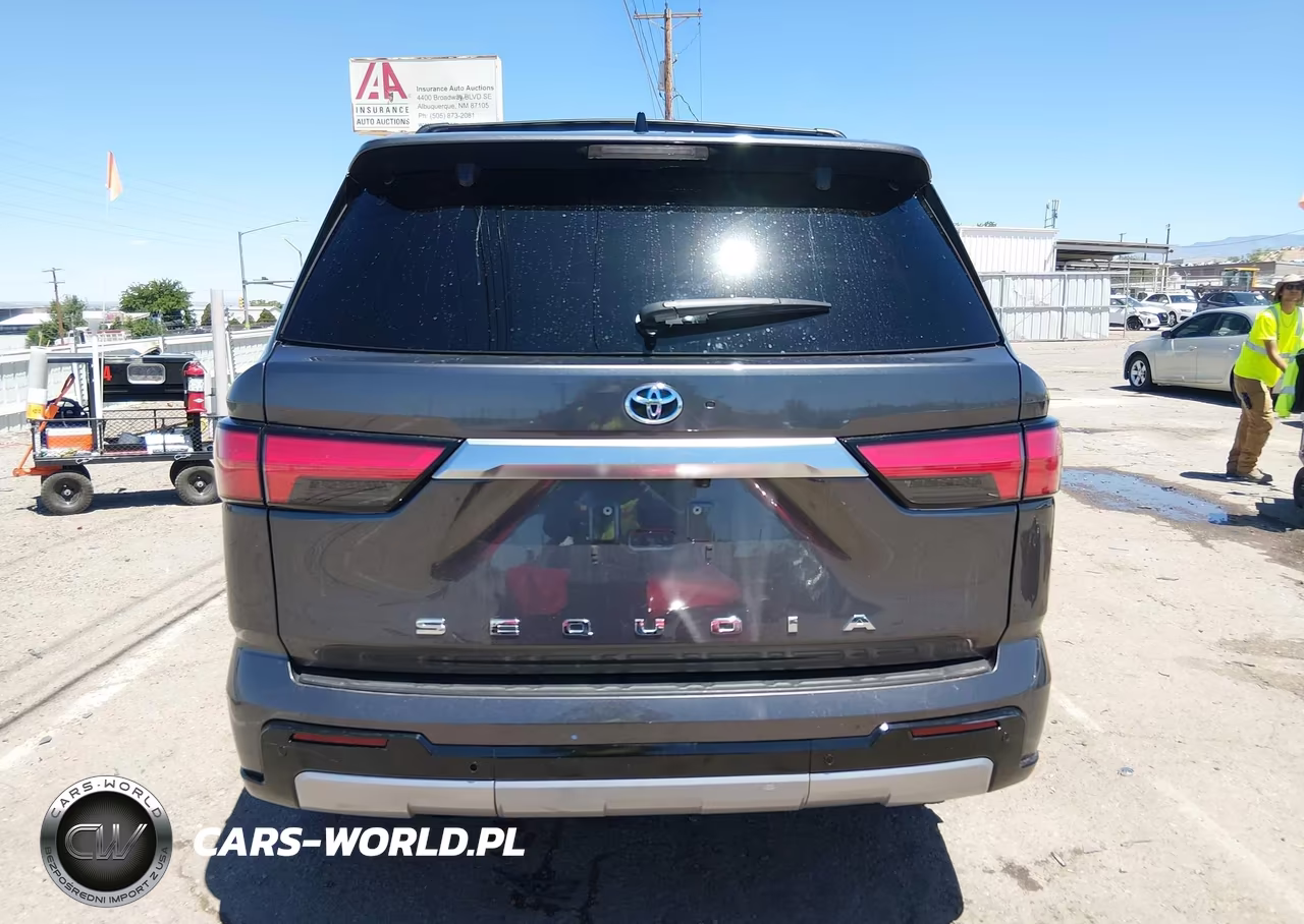 2023 Toyota Sequoia Capstone VIN:7SVAAABA5PX017896 - 16