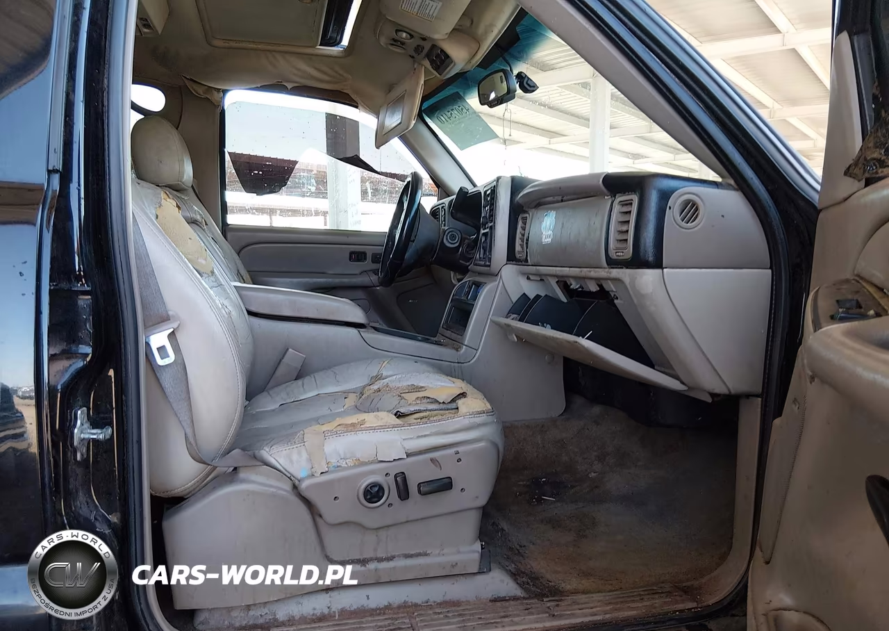 2004 Chevrolet Suburban 1500 Z71 VIN:3GNFK16ZX4G342628 - 5
