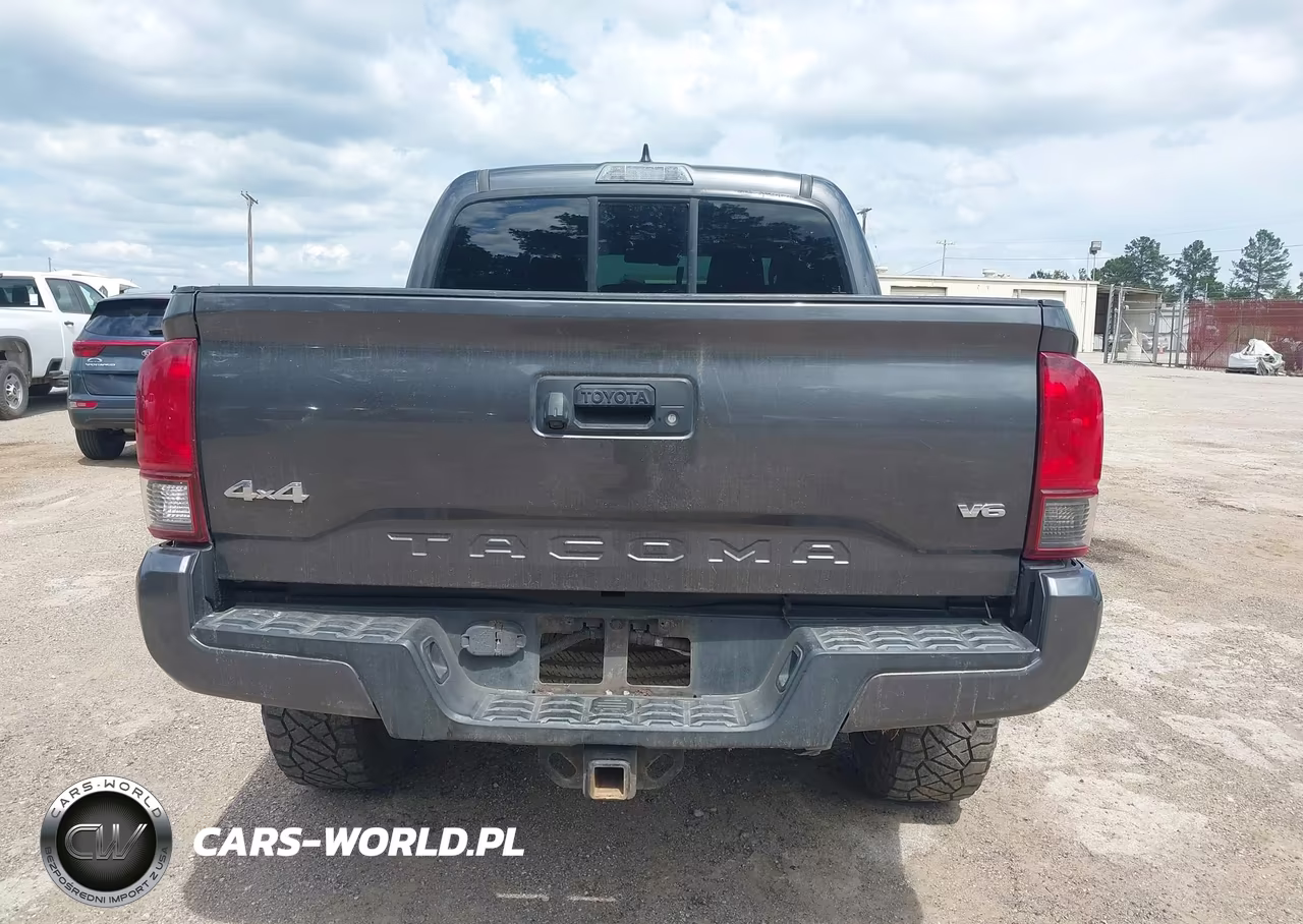 2018 Toyota Tacoma Sr V6 VIN:3TMCZ5AN9JM155395 - 16