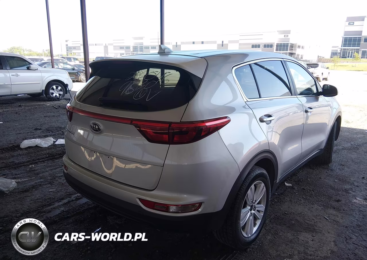2018 Kia Sportage Lx VIN:KNDPMCAC6J7450712 - 4