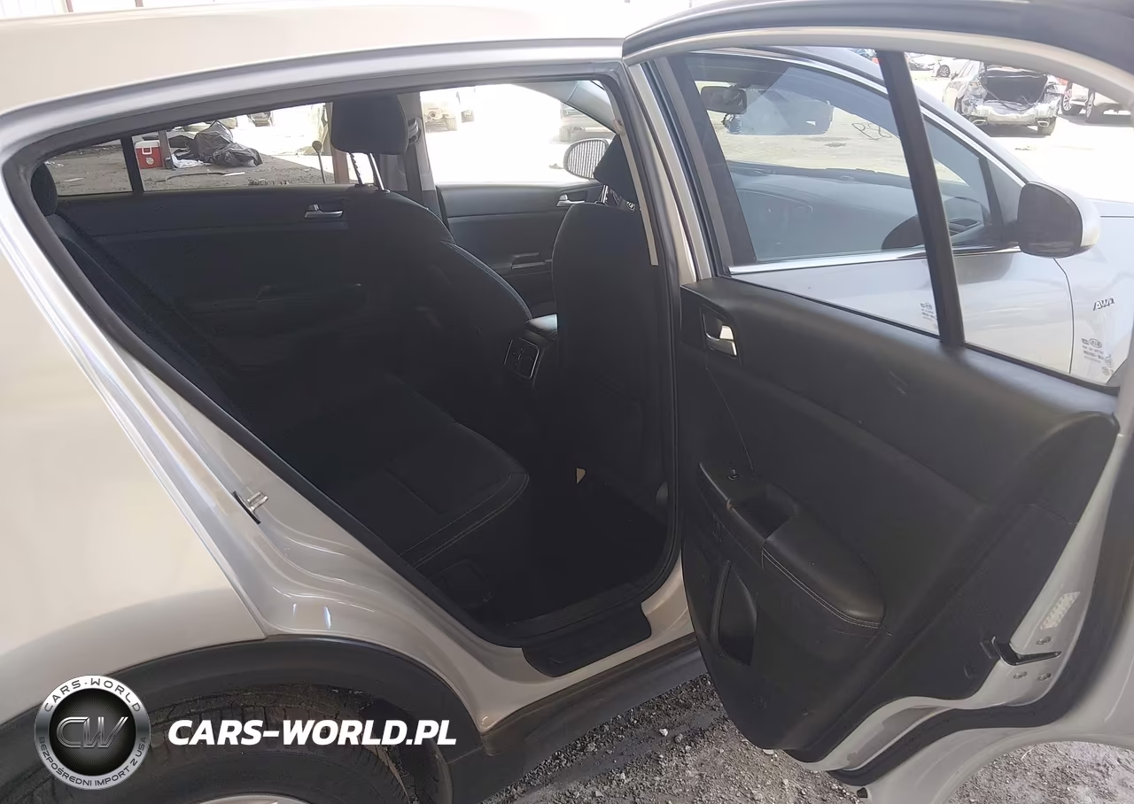 2018 Kia Sportage Lx VIN:KNDPMCAC6J7450712 - 8