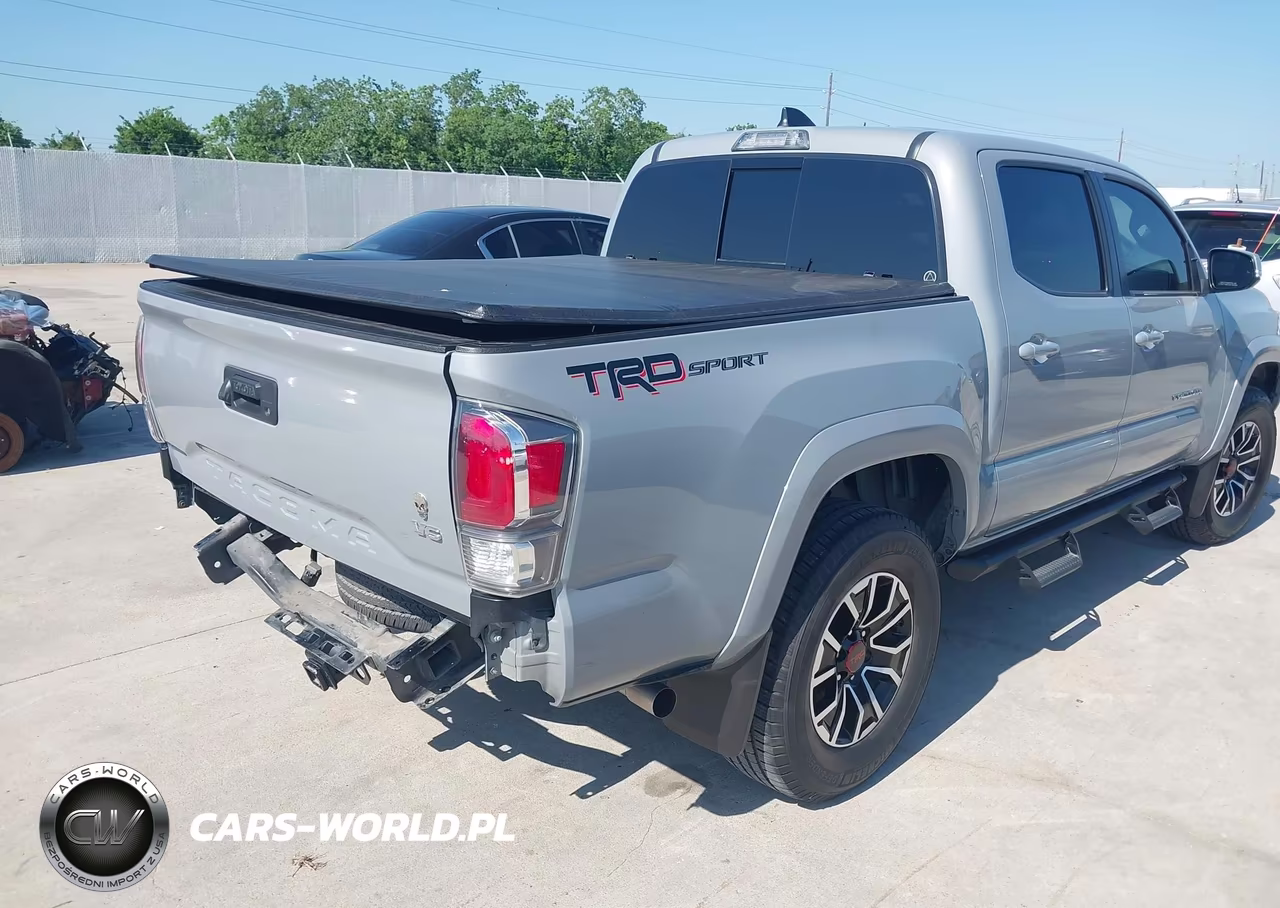 2020 Toyota Tacoma Trd Sport VIN:5TFAZ5CN3LX095017 - 4