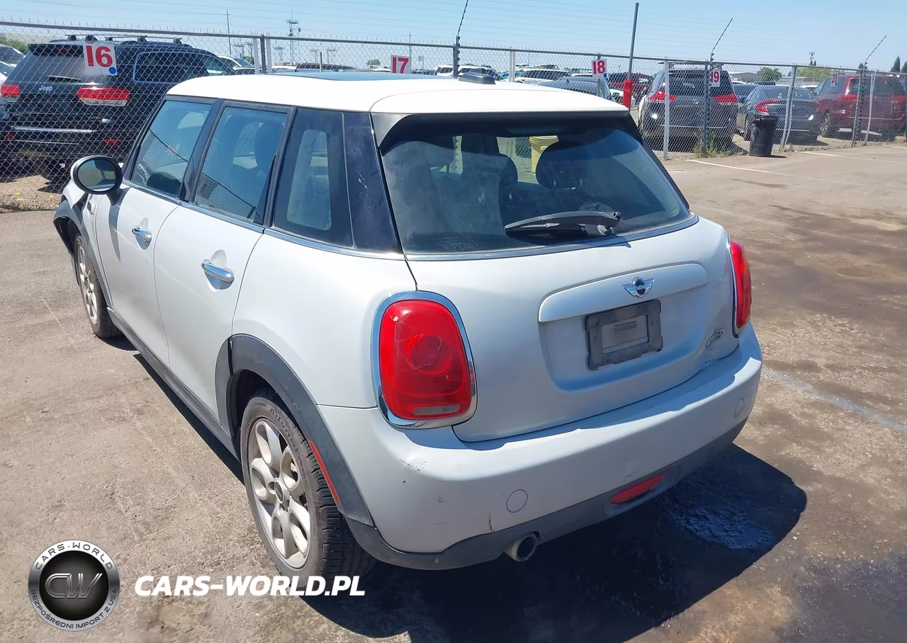 2015 Mini Hardtop Cooper VIN:WMWXS5C55FT833438 - 3
