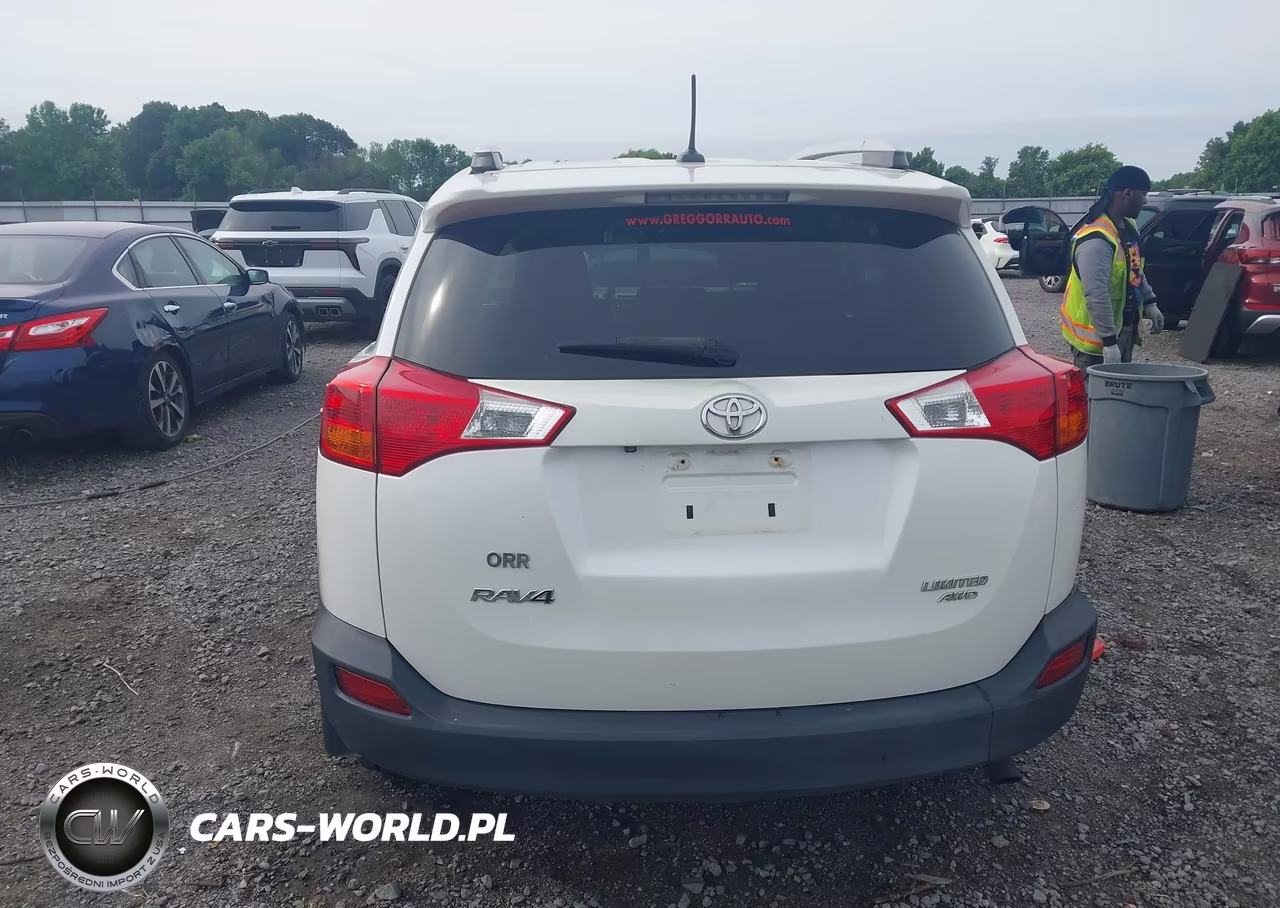2015 Toyota Rav4 Limited VIN:2T3DFREV1FW250635 - 16
