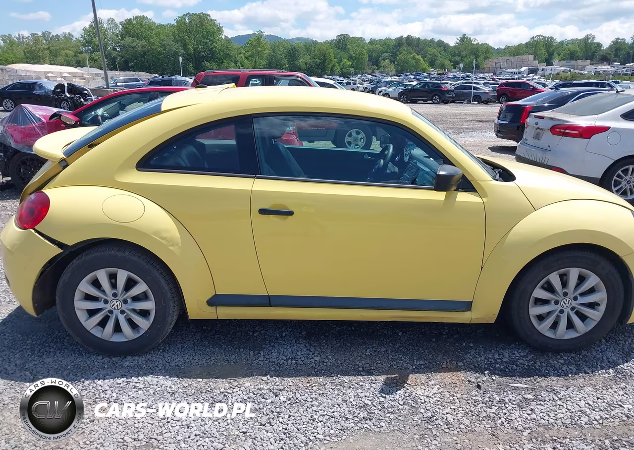 2015 Volkswagen Beetle 1.8T Fleet Edition VIN:3VWF17AT8FM655227 - 13