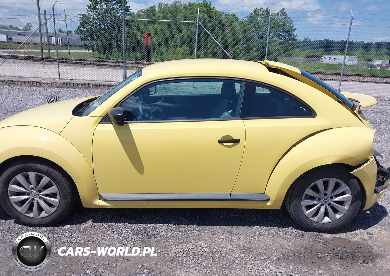 2015 Volkswagen Beetle 1.8T Fleet Edition VIN:3VWF17AT8FM655227 - 14