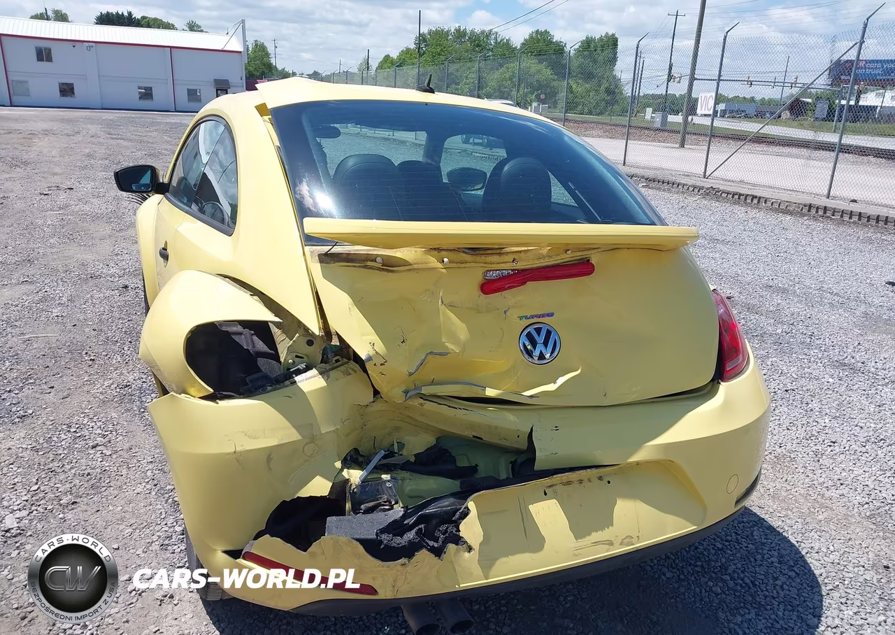 2015 Volkswagen Beetle 1.8T Fleet Edition VIN:3VWF17AT8FM655227 - 6