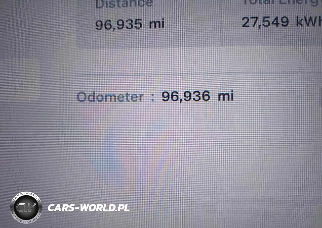 2018 Tesla Model S 100D-75D-P100D VIN:5YJSA1E28JF266133 - 15