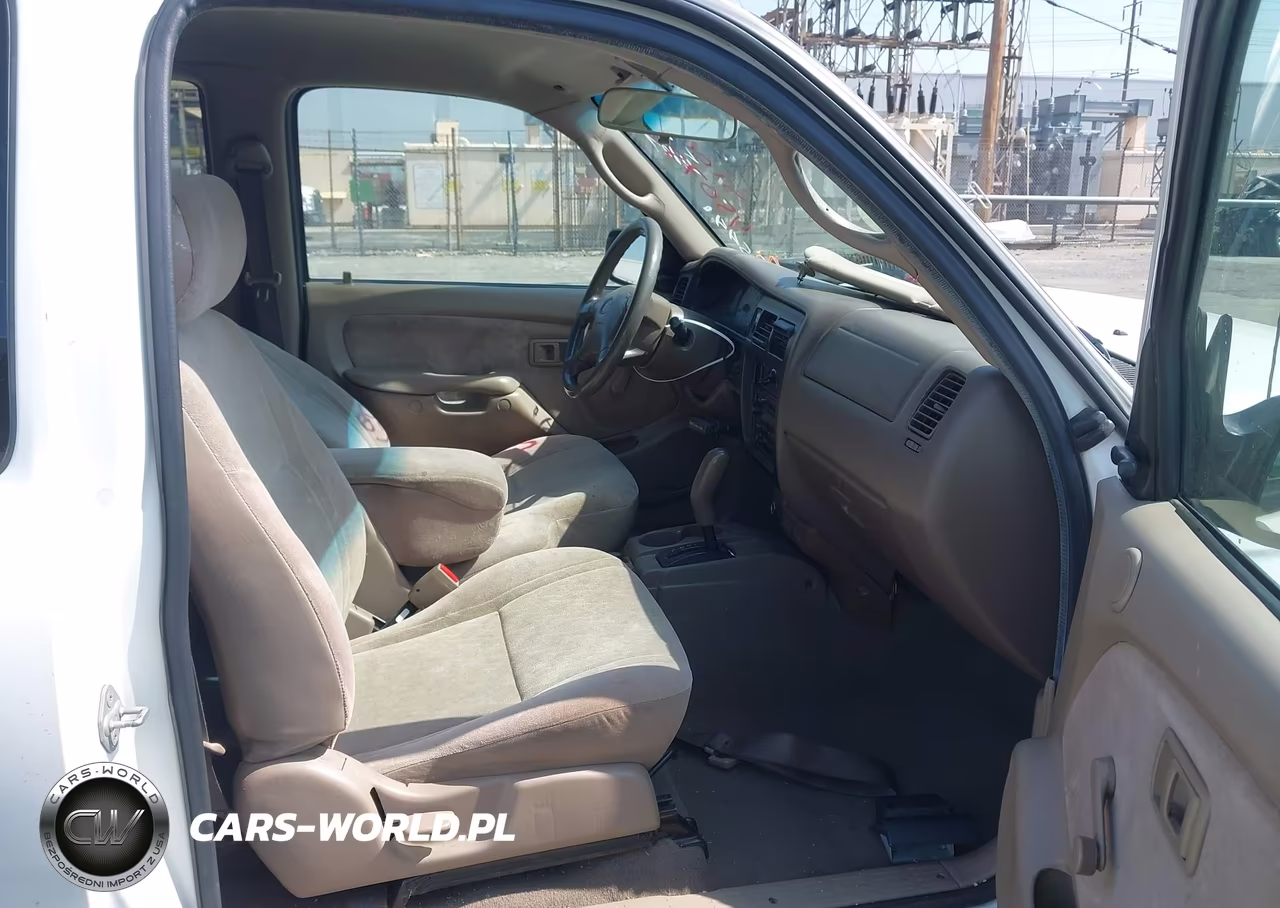 2004 Toyota Tacoma VIN:5TEVL52N14Z405440 - 5