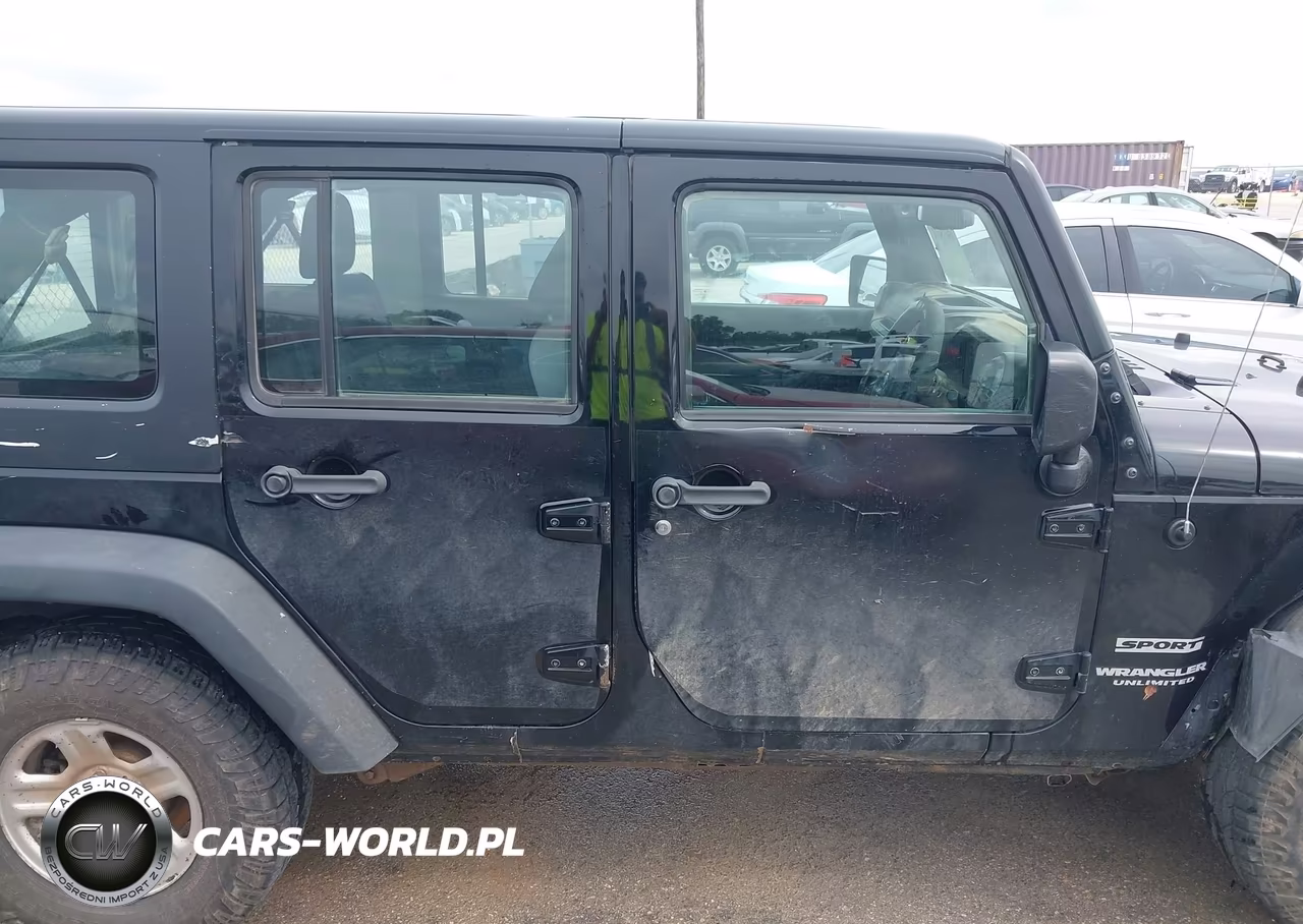 2016 Jeep Wrangler Unlimited Sport Rhd VIN:1C4BJWKG1GL203541 - 13
