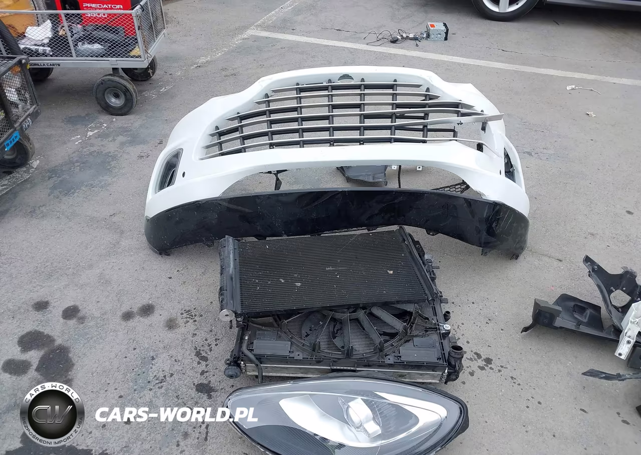 2021 Aston Martin Dbx VIN:SCFVUJAW5MTV03886 - 12