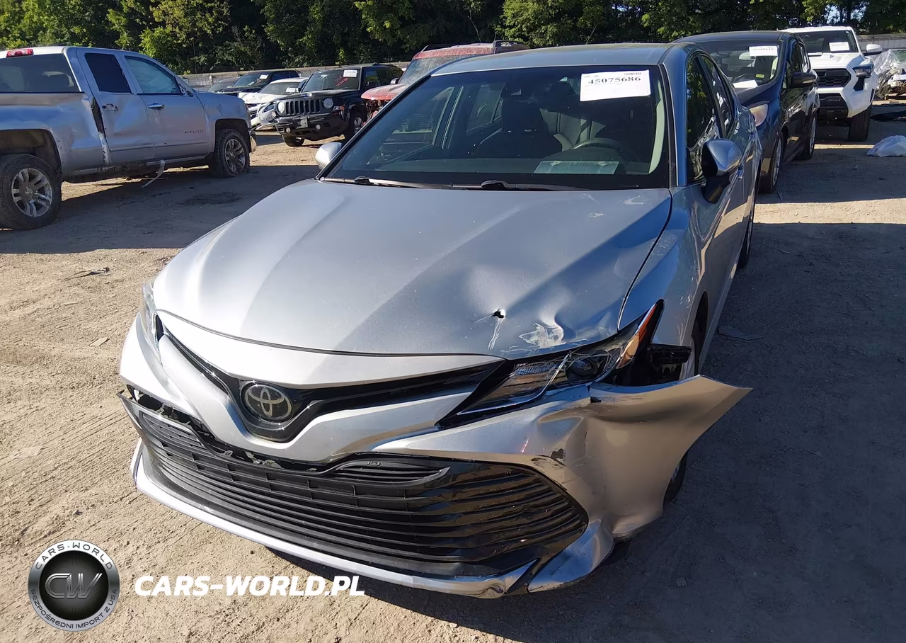 2018 Toyota Camry Le VIN:4T1B11HK9JU128793 - 6