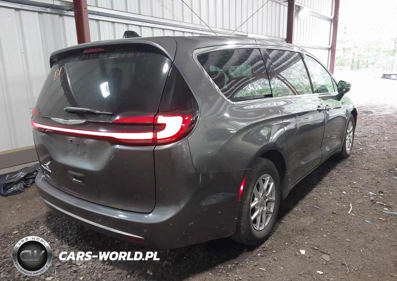 2023 Chrysler Pacifica Touring L VIN:2C4RC1BG6PR566503 - 4